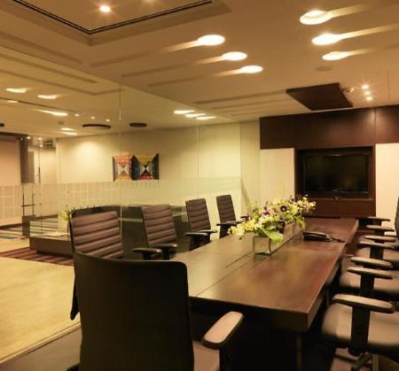 24 Tech Hotel Bangalore Bagian luar foto