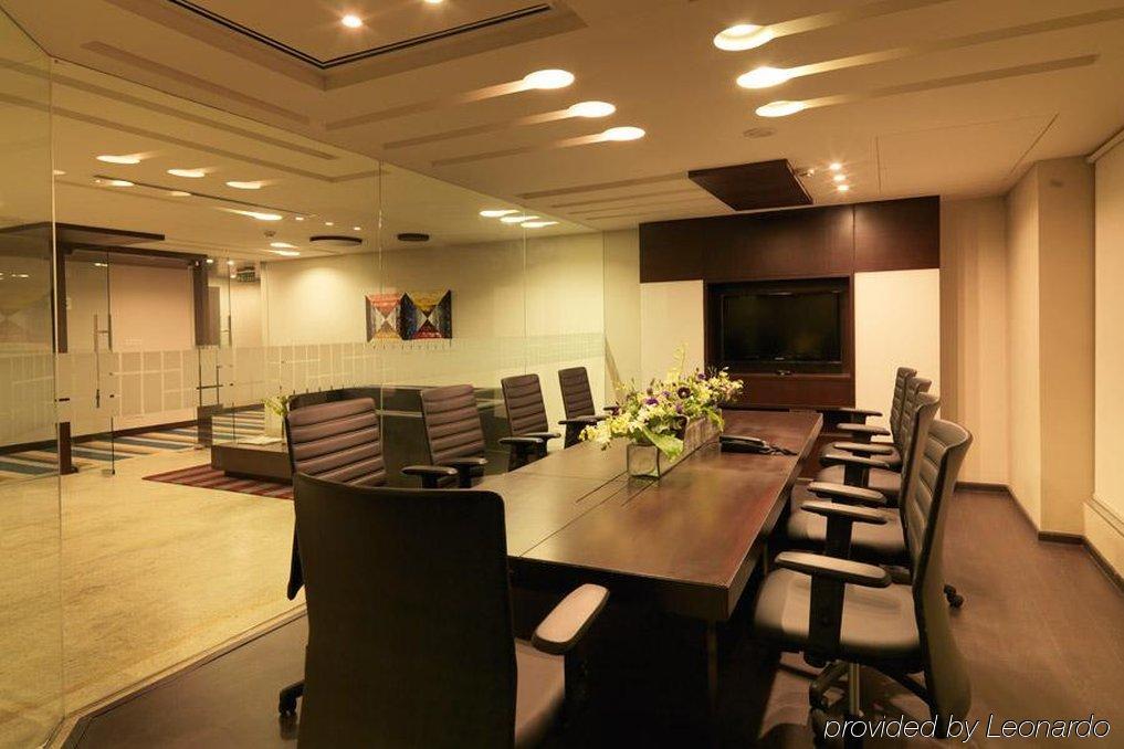 24 Tech Hotel Bangalore Bagian luar foto